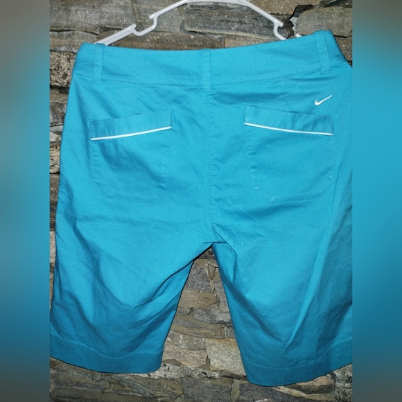 NikeGolf dri fit shorts,great condition, turquoise, cotton poly spandex - Picture 7 of 7